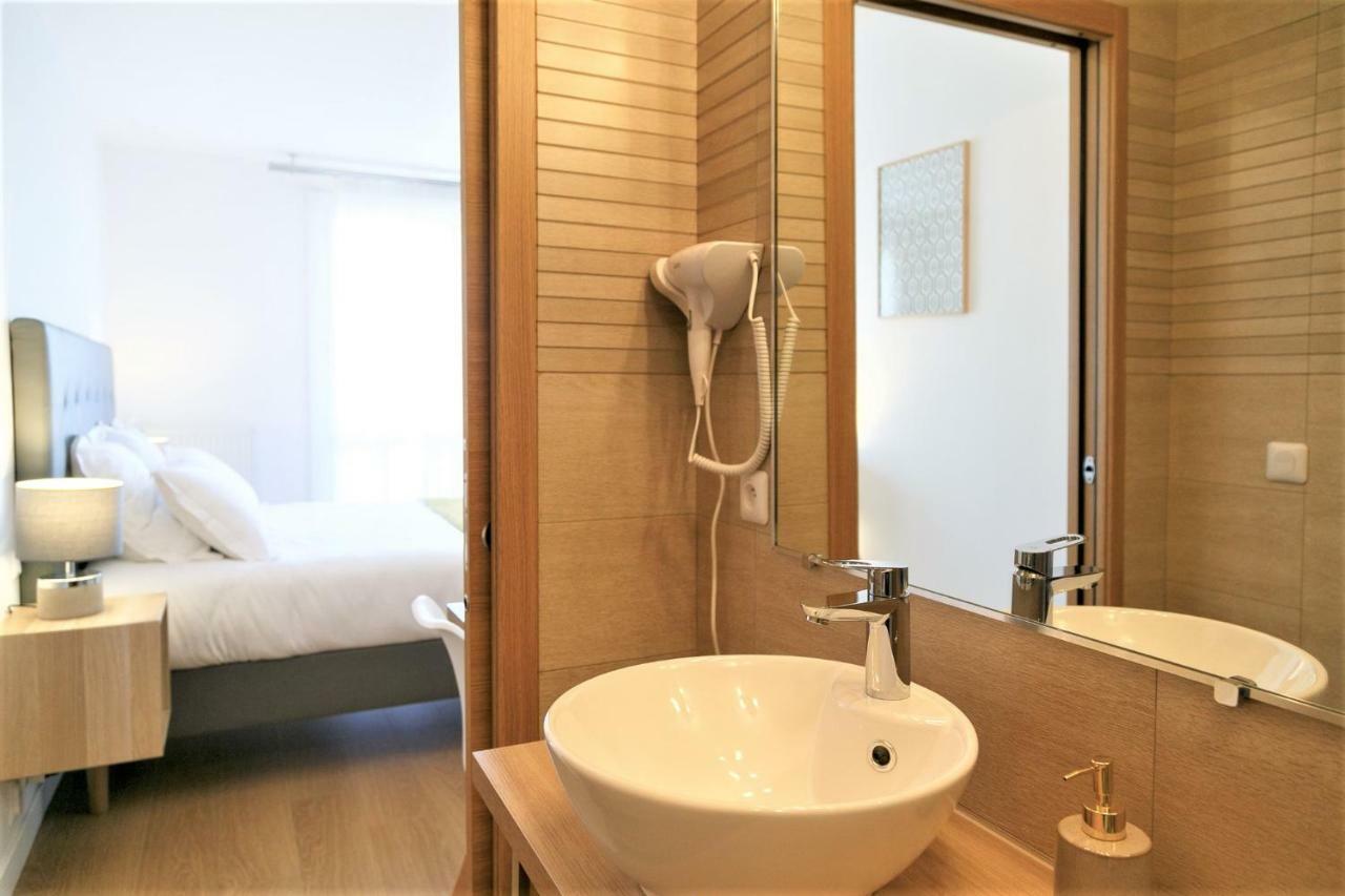 Beausoleil Studio Metro Paris Sud Ле-Кримлен-Бисетр Экстерьер фото